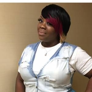 Meet your Posher, Enjoli